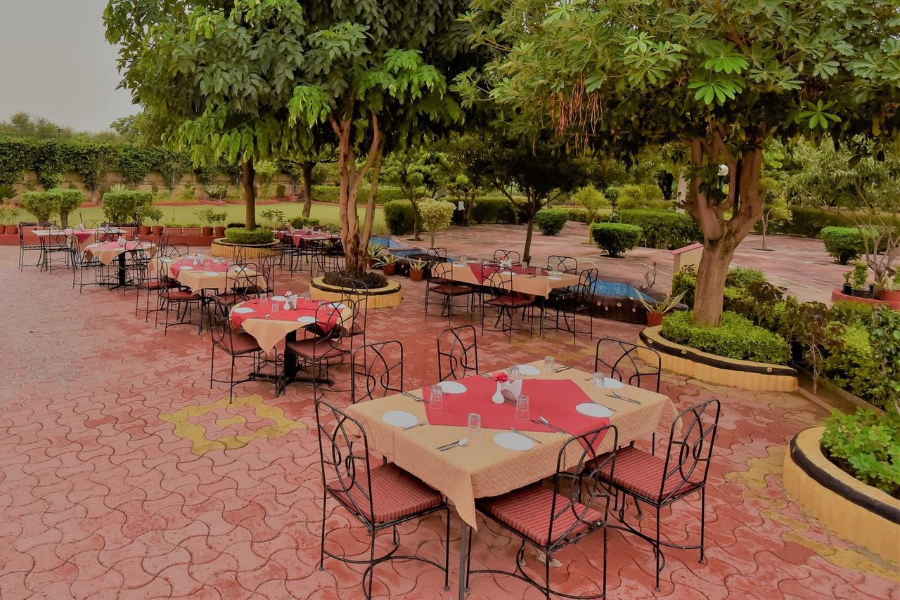 Araliayas Resort & Spa Udajpur Zewnętrze zdjęcie